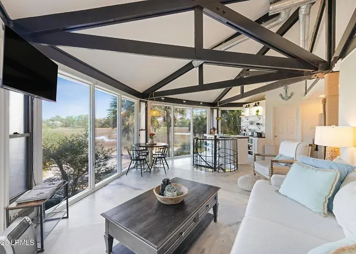 Sunset Breeze Marsh View Treehouse Retreat
