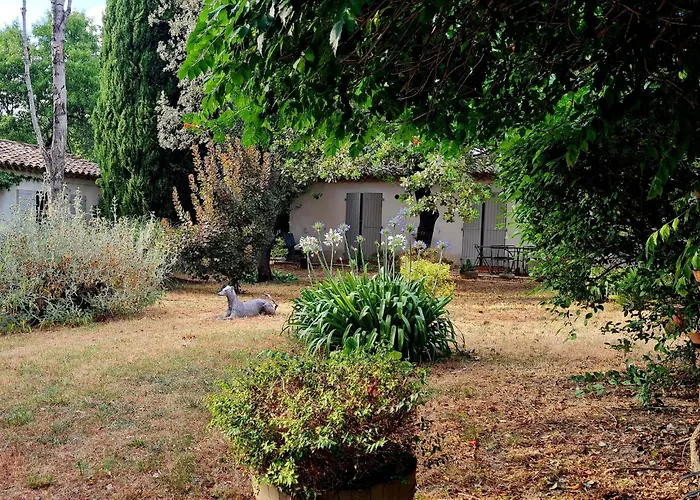 Villa D'Antiquaire Heure Bleue - 160 M2 Suites Et Jardin A 10 Mn A Pied Du Centre D'Uzes