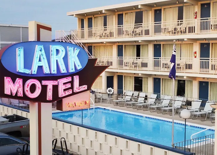Lark Motel