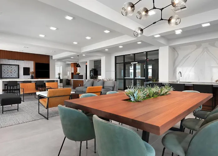 Landing Apartments - The Artesian At Bee Cave