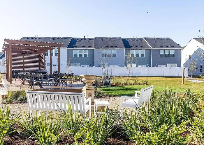 Landing Apartments - Chamberlain Pines