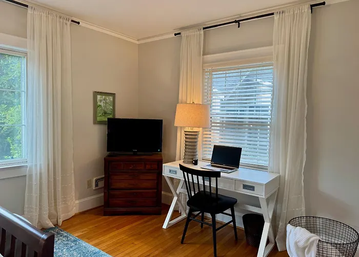Spacious Downtown Clemson Home, Walkable Clemson University
