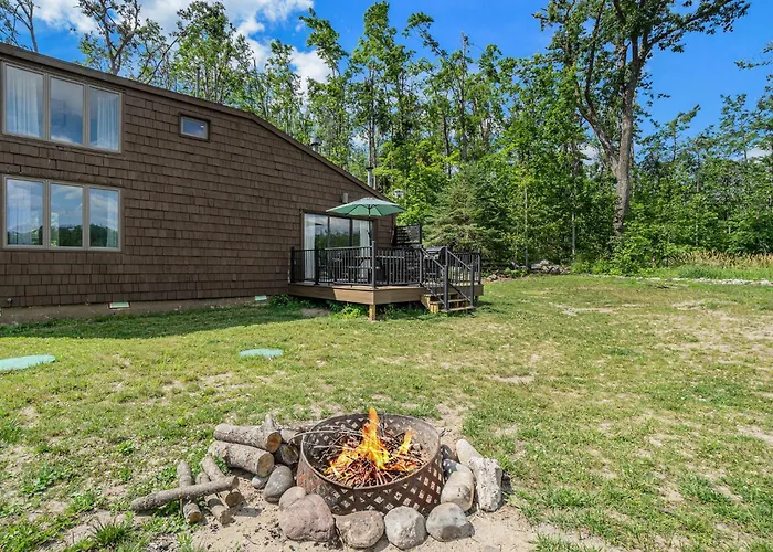 Cozy And Newly Updated Townhouse On Lake Martin