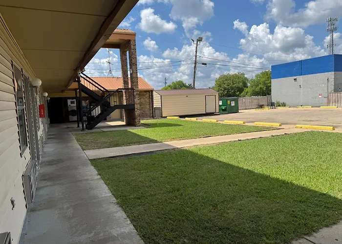 Southern Comfort Motel