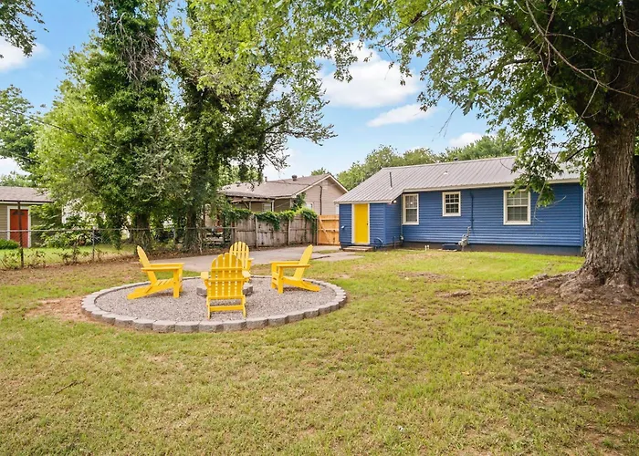 The Yellow Door Ous Charming Hideaway