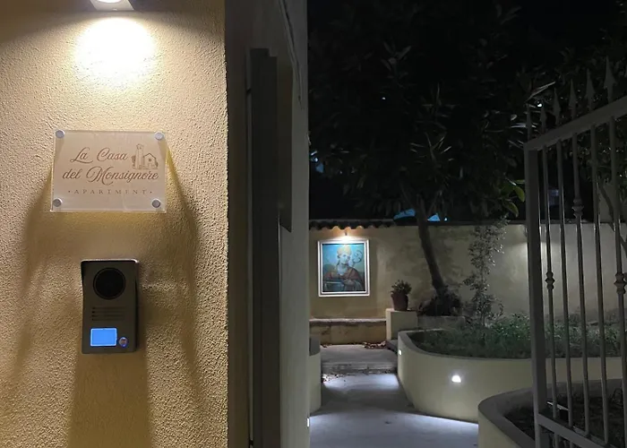 La Casa Del Monsignore