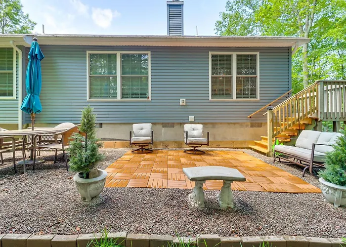 7 Mi To Camelback Mtn: Chic Penn Estates Home