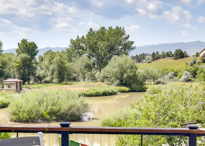 Stunning Sheridan Ranch Villa: Mountain View!