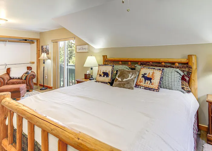 Private Hot Tub: 'Enchanted Hideaway' In Lincoln!