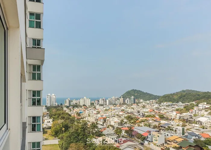 Conforto Completo a 850m da Praia RCX1105