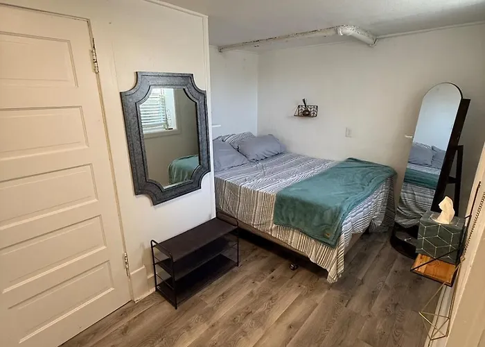 1 Bedroom 1 Bath Boho Basement