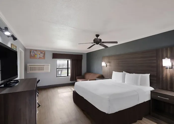 Econo Lodge Austin North Near The Domain