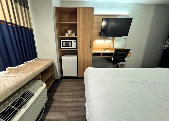 Microtel Inn & Suites By Wyndham Tuscaloosa East