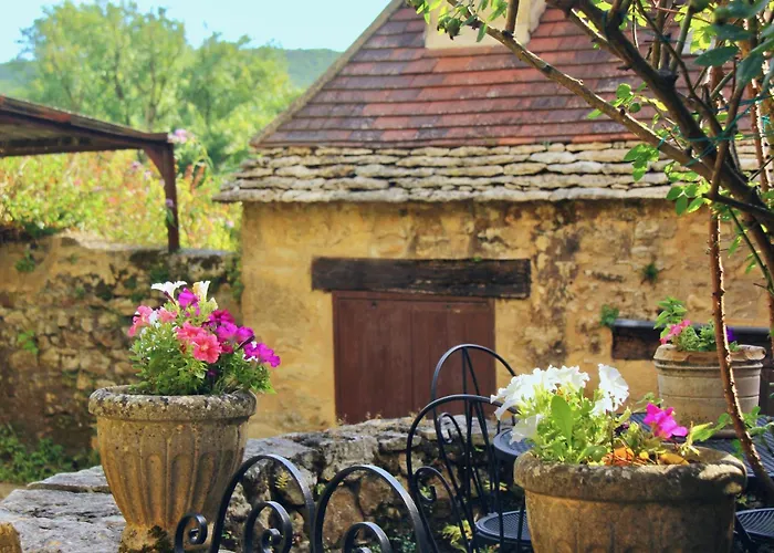 La Petite Maison- Fairytale Stay In Village Center