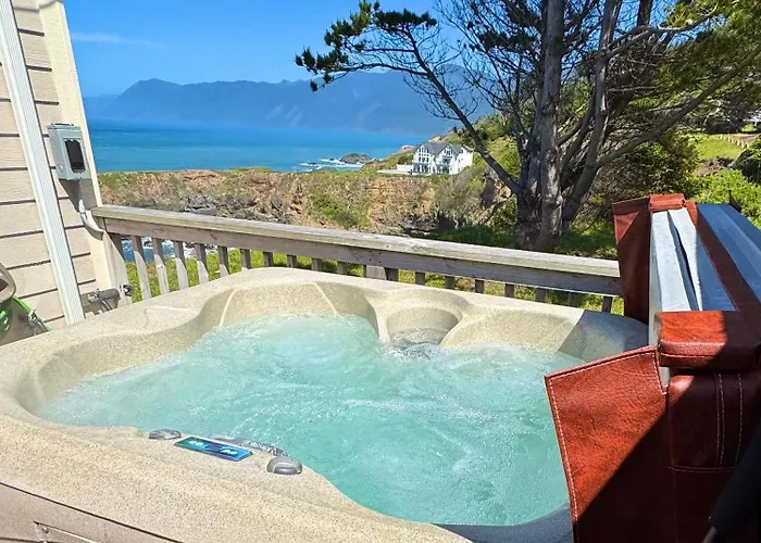 Cozy Oceanview! By Oceanviewhottubs Oceanfront! Shelter Cove, Ca Tesla Ev Station