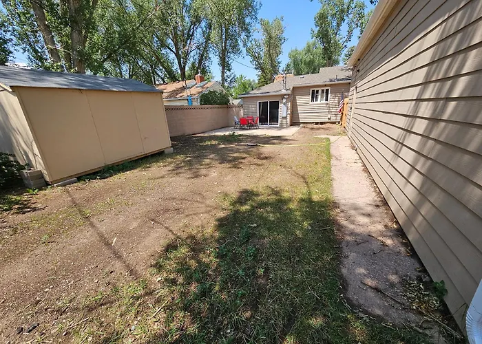 Cozy Tree-Area Home In Laramie