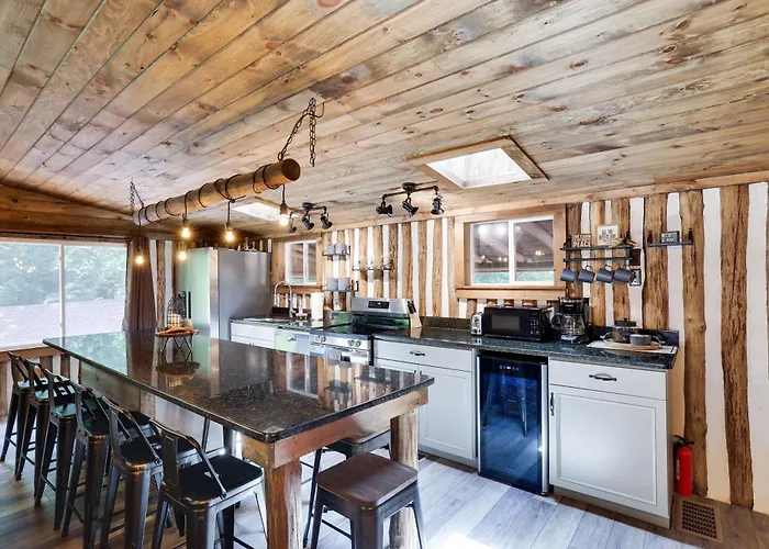 Cozy Log Cabin In Jim Thorpe