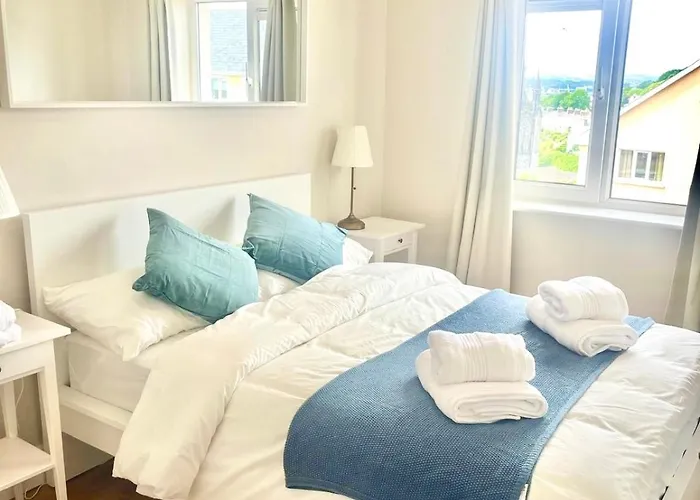 Seaside Stay In Cobh
