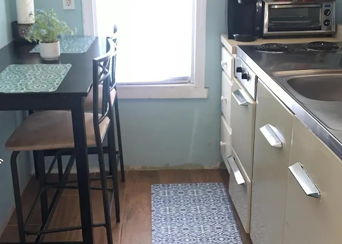 1Br-Free Parking-Boston To Providence On I-95