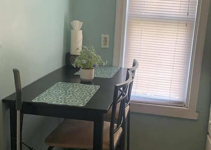 1Br-Free Parking-Boston To Providence On I-95