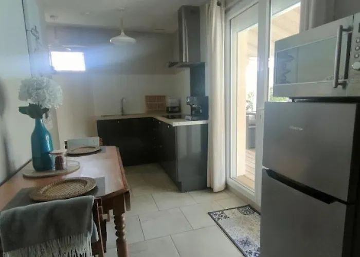 Le Clos Fleuri Proche De Bordeaux