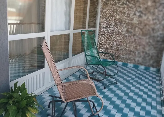 Quarto amplo no Portão