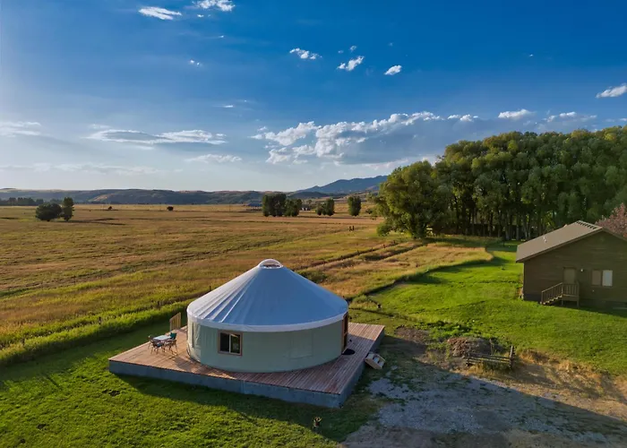 Hansen Guest Ranch And Venue