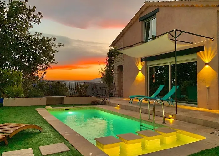 Family Villa Augflor With Pool And Garden