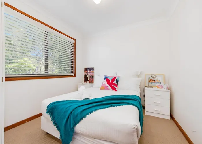 Malua Bay Treehouse, Walking Distance To Beach
