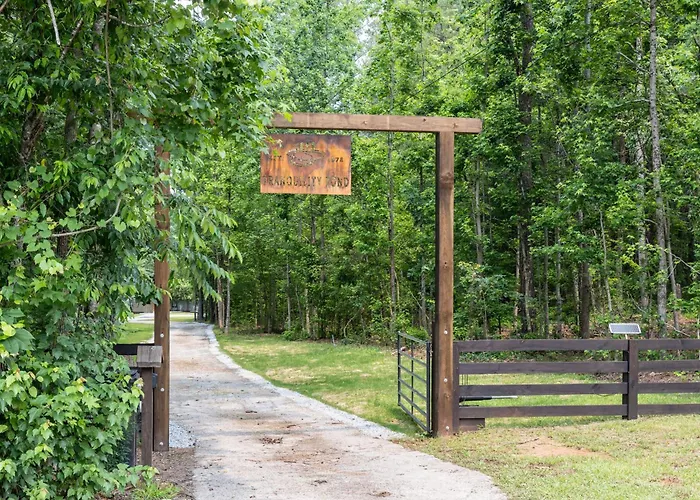 Tranquility Pond Cabin - Nature Retreat On 5 Acres