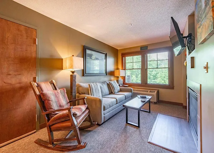 A211 One Bedroom Lake View
