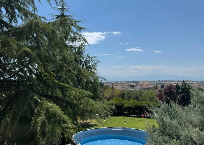 E L Urban Villa.