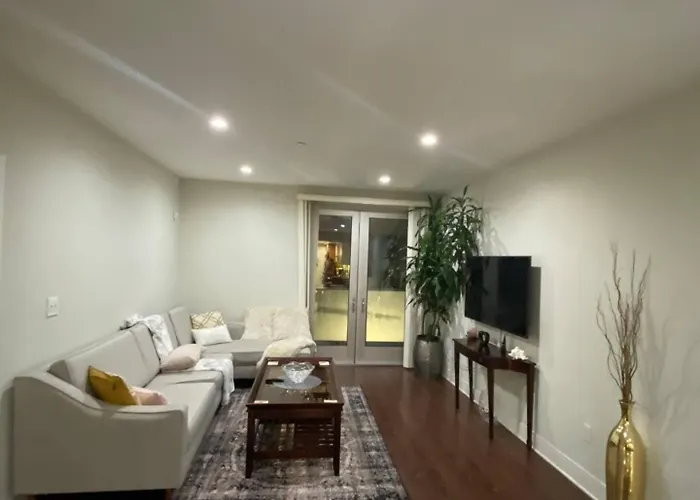 Glendale Americana 2 Bedroom 2 Bathroom Condo