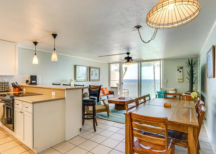 Beachfront Penthouse W/ 3 Lanais On O'Ahu!