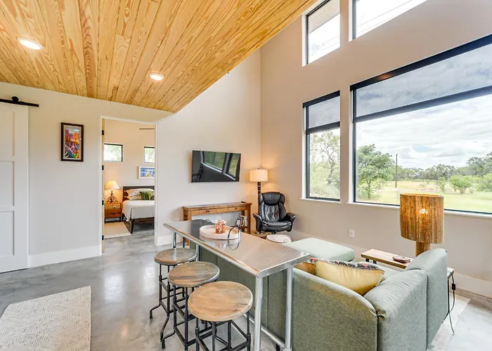 20-Acre Property W/ Trail: Hill Country Hideaway!
