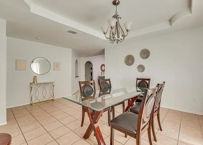 4 Mi To Dtwn Brownsville: Family Home W/ Yard!