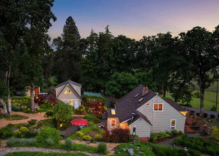 Hoffman Woods Estate