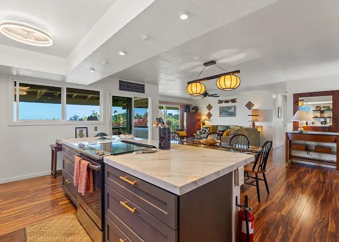 2 Mi To Hana Hwy: Haiku Home W/ Ocean Views!