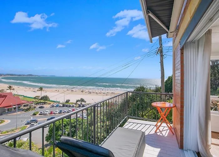 Azure Kirra - Chic Beachfront Living In Coolangatta