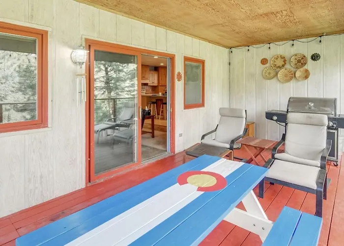 The Four Pines Near To Red Rocks And Morrison