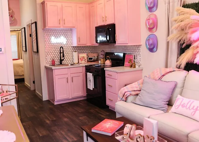Dolly'S Place 6260
