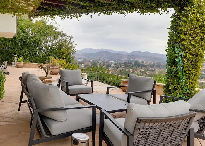 2 Mi To Promenade At Westlake: Mtn-View Haven!