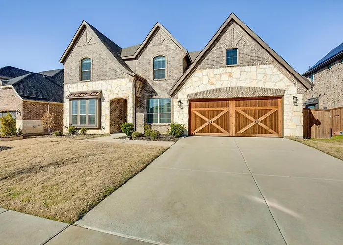 Game Room + Home Theater: Retreat Near Omni Pga!