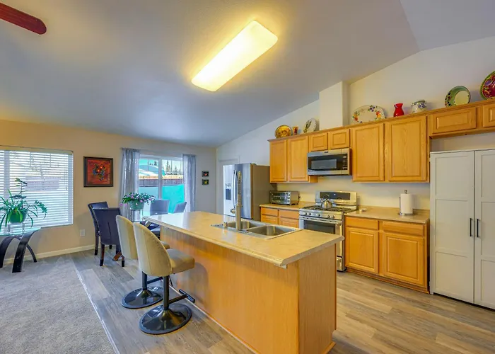~ 3 Mi To Ski & Hiking Trails: Soldotna Home