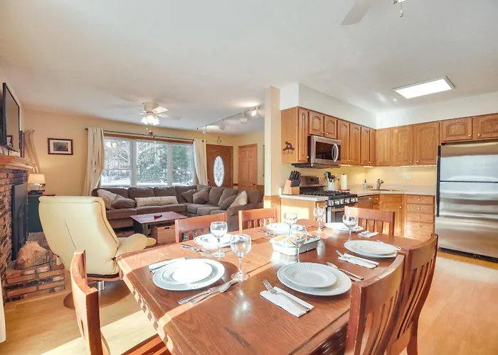 1 Mi To Sugarbush Resort: Dog-Friendly Home!