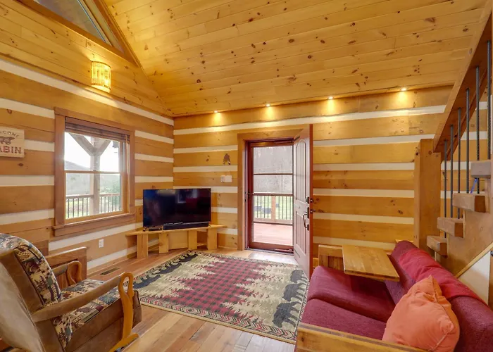 Hike, Ski & More: Blue Ridge Mountain Escape