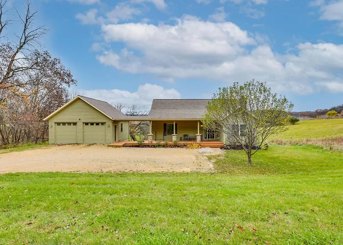 Pet-Friendly Home W/ Resort-Style Amenities!