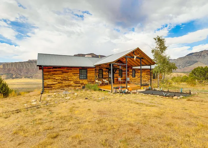 Colorado River Getaway In Parachute: Dogs Welcome!