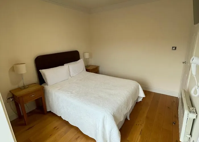 Crawford House - Scholarlee Living Apartments