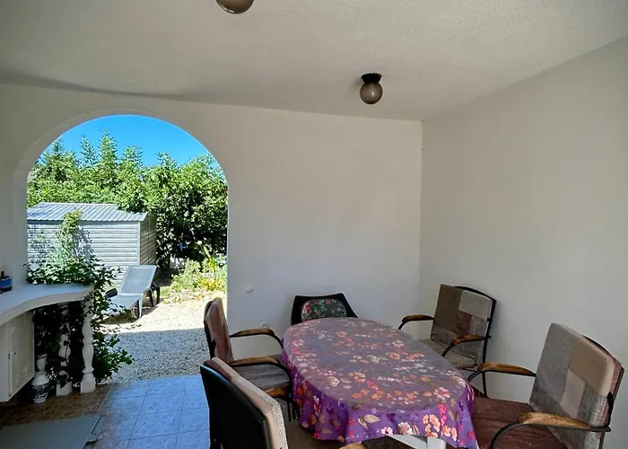 Apartment Azriel